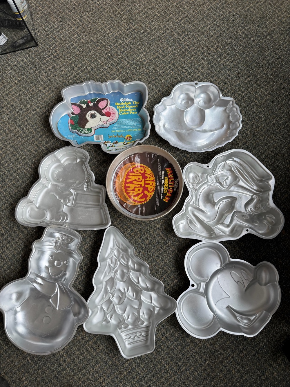 Wilton Novelty Character Cake Pans- Vintage and Modern